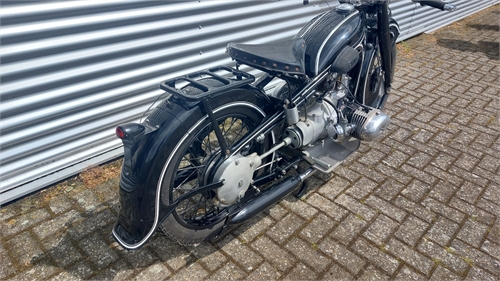 BMW R 17